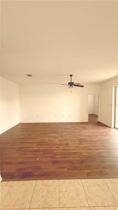 For Sale: $255,500 (3 beds, 2 baths, 1629 Square Feet)