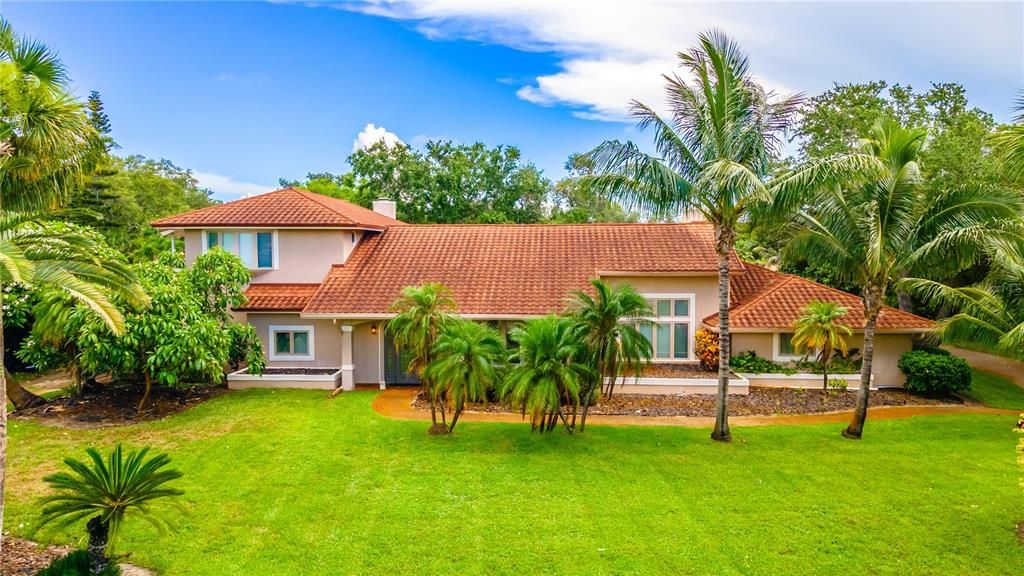 En Venta: $1,275,000 (5 camas, 4 baños, 5308 Pies cuadrados)