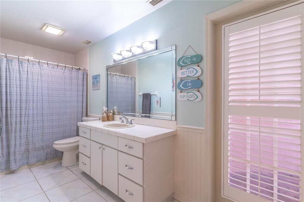 En Venta: $1,275,000 (5 camas, 4 baños, 5308 Pies cuadrados)