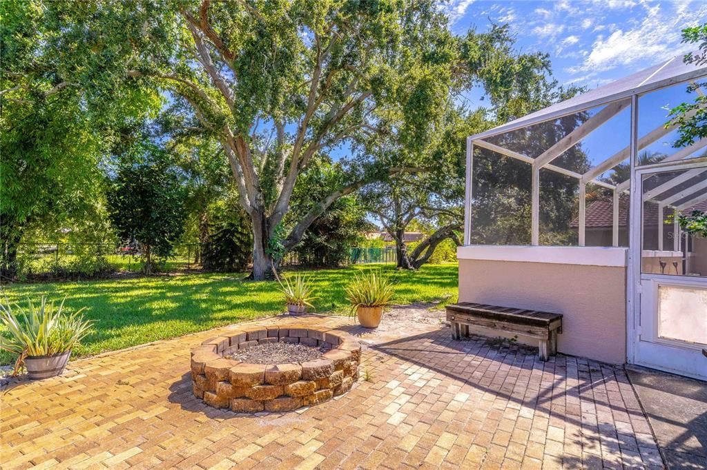 En Venta: $1,275,000 (5 camas, 4 baños, 5308 Pies cuadrados)