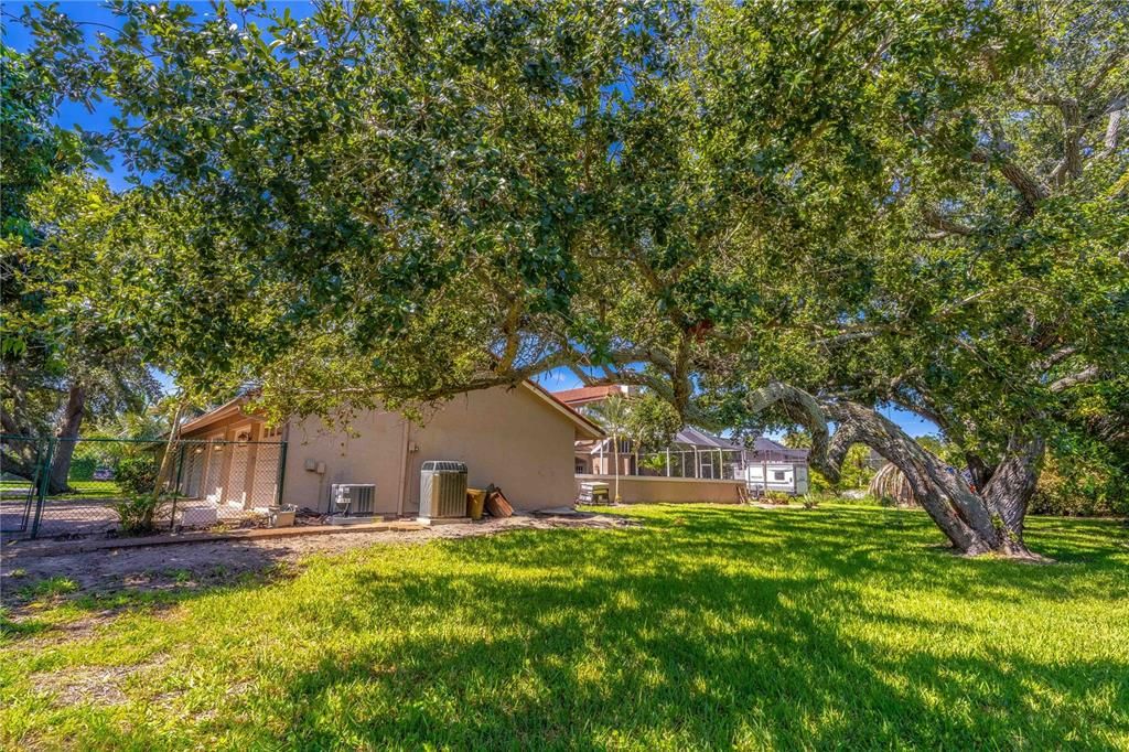 En Venta: $1,275,000 (5 camas, 4 baños, 5308 Pies cuadrados)