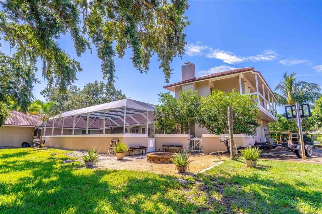 En Venta: $1,275,000 (5 camas, 4 baños, 5308 Pies cuadrados)