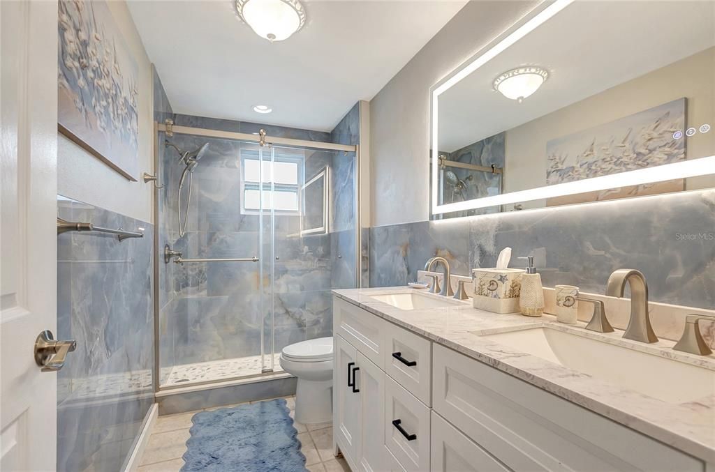 For Sale: $699,000 (3 beds, 2 baths, 1624 Square Feet)