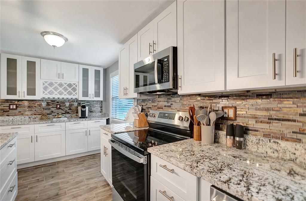 For Sale: $699,000 (3 beds, 2 baths, 1624 Square Feet)