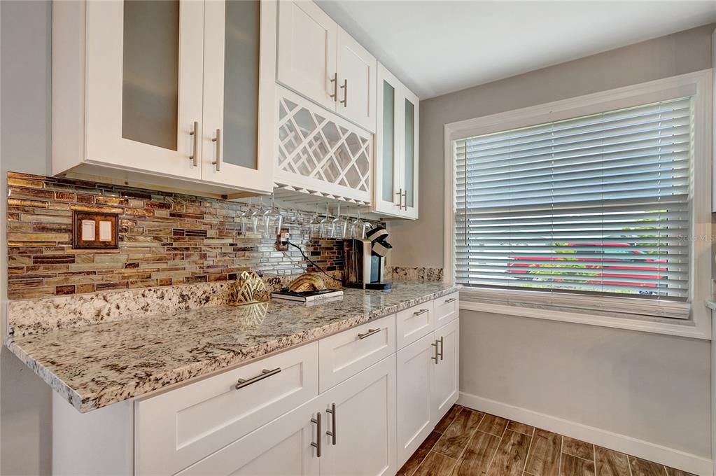 For Sale: $699,000 (3 beds, 2 baths, 1624 Square Feet)