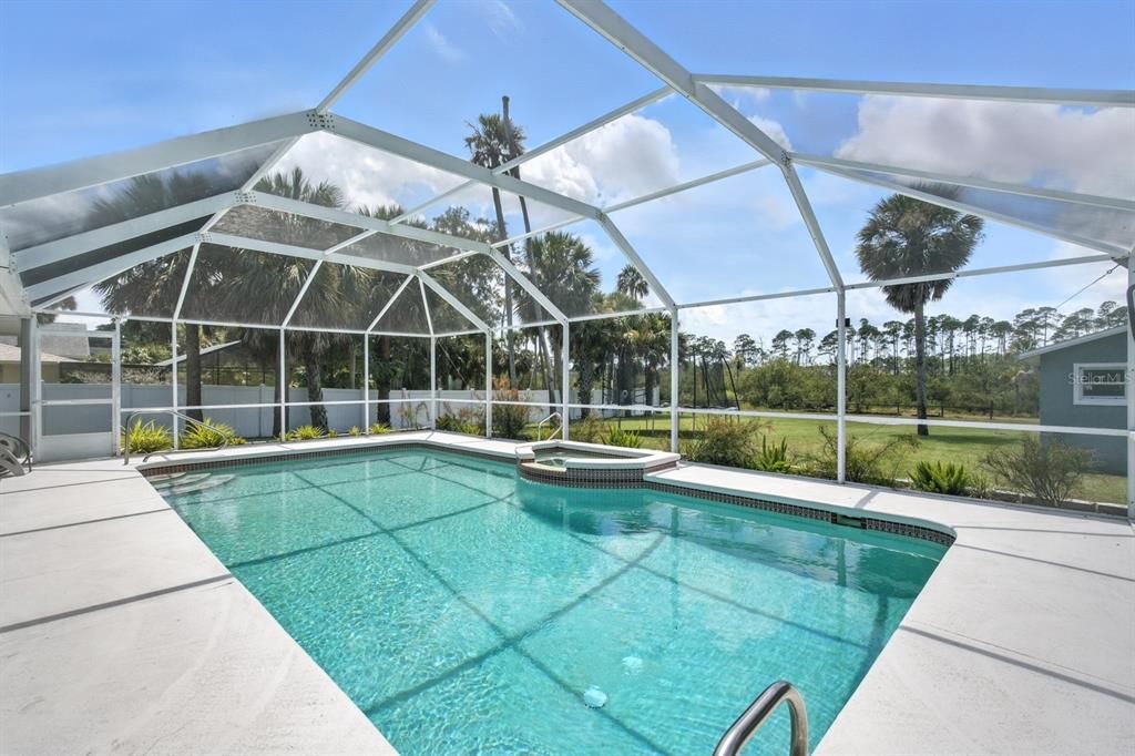 Active With Contract: $670,000 (6 beds, 4 baths, 2282 Square Feet)