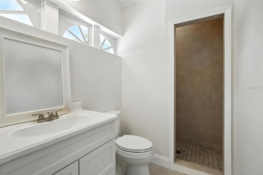 Active With Contract: $670,000 (6 beds, 4 baths, 2282 Square Feet)