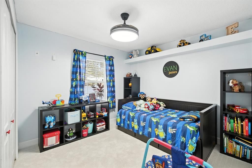 Active With Contract: $670,000 (6 beds, 4 baths, 2282 Square Feet)