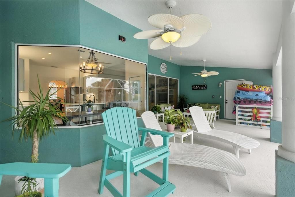 Active With Contract: $670,000 (6 beds, 4 baths, 2282 Square Feet)