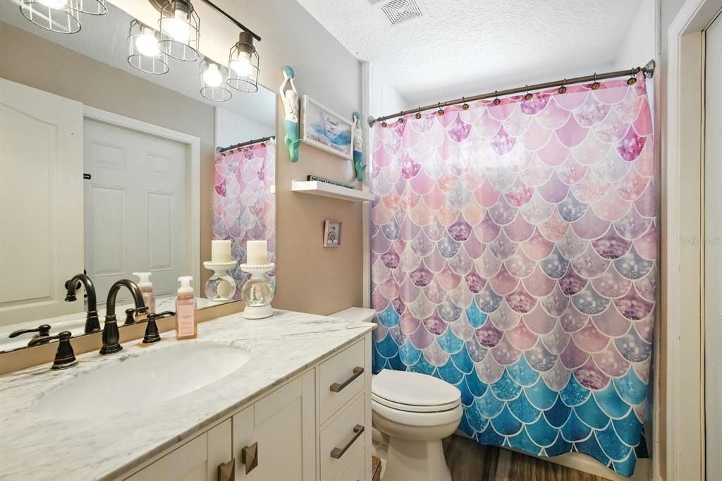 Active With Contract: $670,000 (6 beds, 4 baths, 2282 Square Feet)