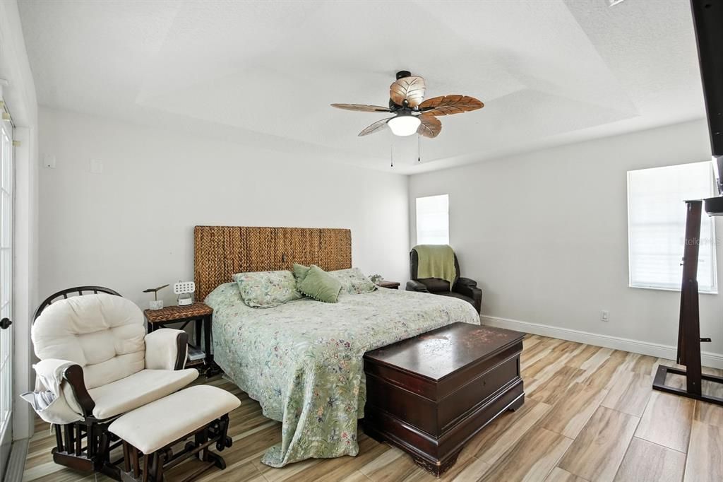 Active With Contract: $670,000 (6 beds, 4 baths, 2282 Square Feet)