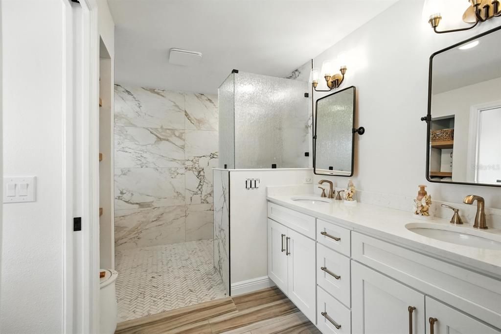 Active With Contract: $670,000 (6 beds, 4 baths, 2282 Square Feet)