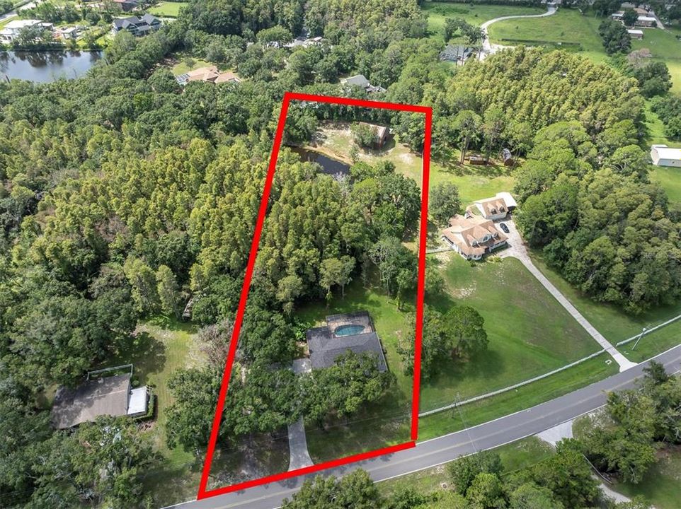 Под контрактом: $900,000 (4 спален, 2 ванн, 2454 Квадратных фут)