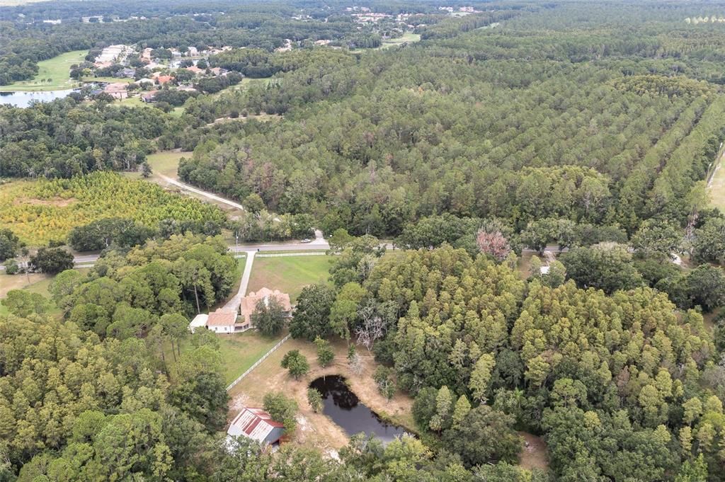 Под контрактом: $900,000 (4 спален, 2 ванн, 2454 Квадратных фут)