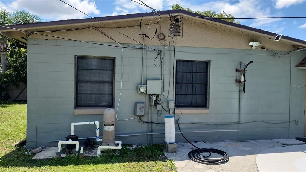 合同活跃: $290,000 (3 贝兹, 1 浴室, 1050 平方英尺)