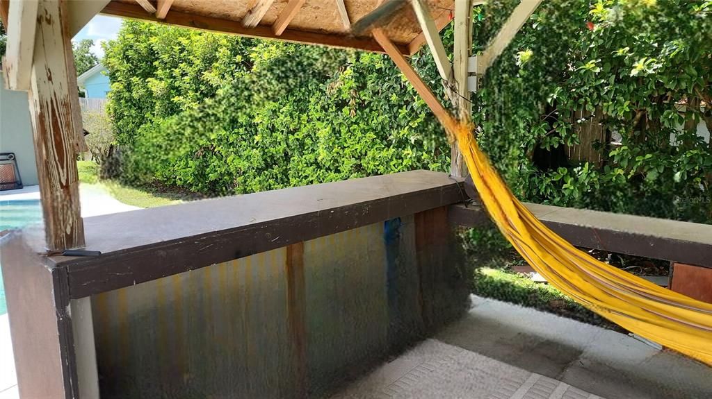 合同活跃: $290,000 (3 贝兹, 1 浴室, 1050 平方英尺)