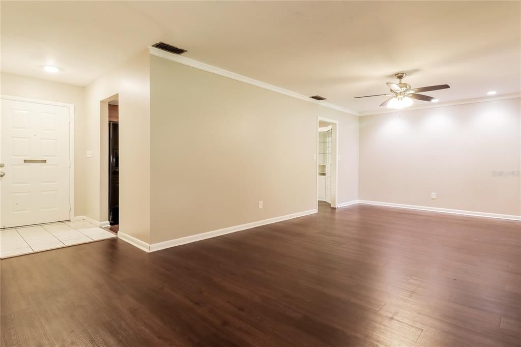 Active With Contract: $349,000 (3 beds, 2 baths, 1860 Square Feet)