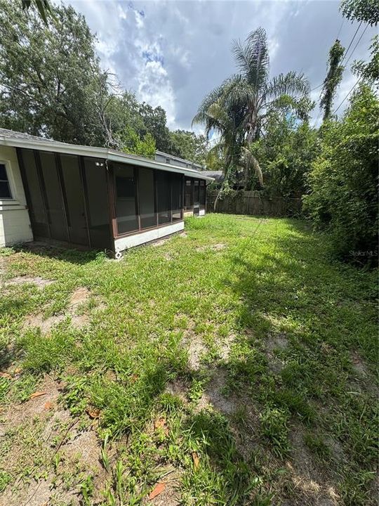 Active With Contract: $349,000 (3 beds, 2 baths, 1860 Square Feet)