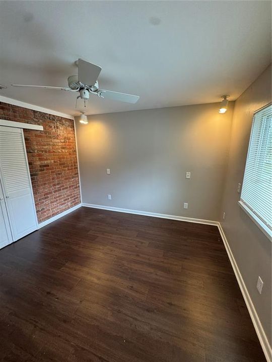 Active With Contract: $349,000 (3 beds, 2 baths, 1860 Square Feet)