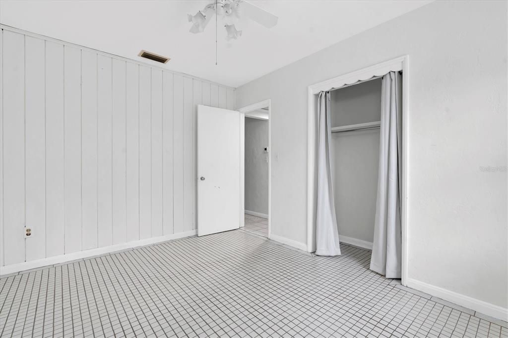 Activo con contrato: $275,000 (2 camas, 1 baños, 874 Pies cuadrados)