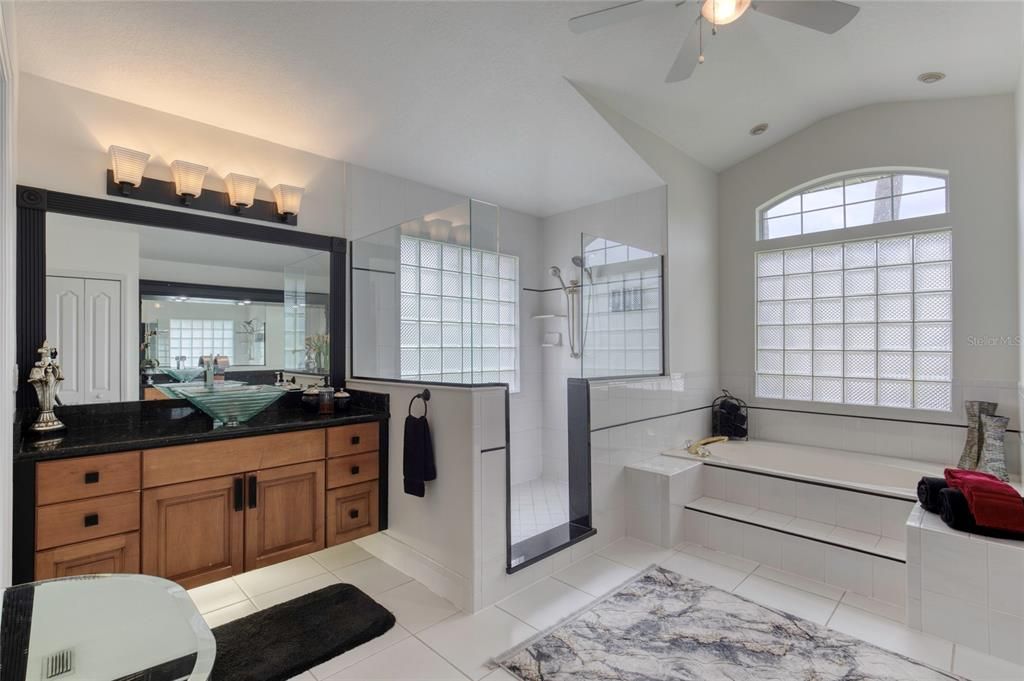 For Sale: $839,900 (4 beds, 2 baths, 3647 Square Feet)