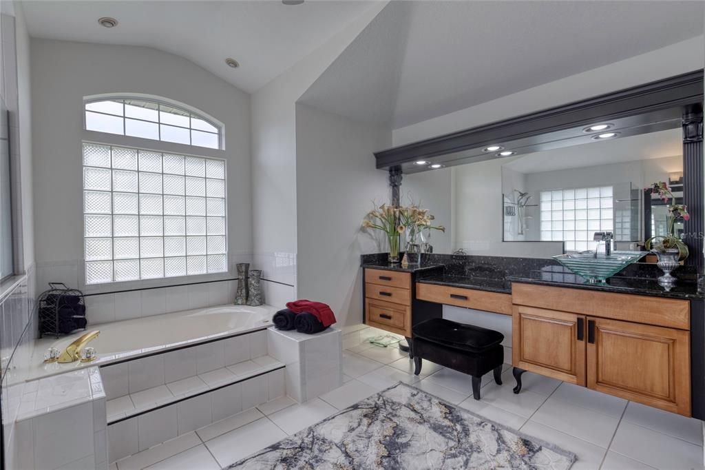 For Sale: $839,900 (4 beds, 2 baths, 3647 Square Feet)