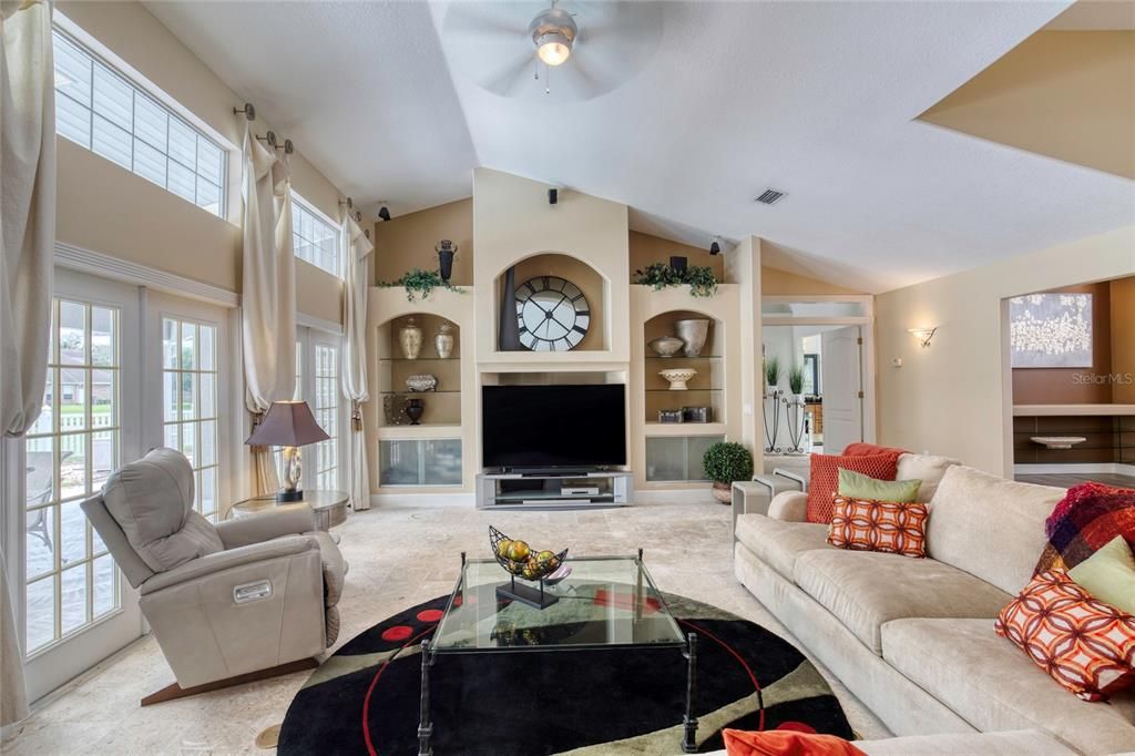 For Sale: $839,900 (4 beds, 2 baths, 3647 Square Feet)