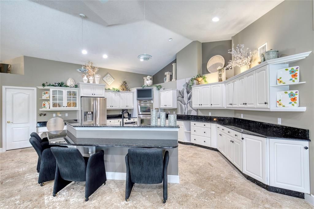 For Sale: $839,900 (4 beds, 2 baths, 3647 Square Feet)