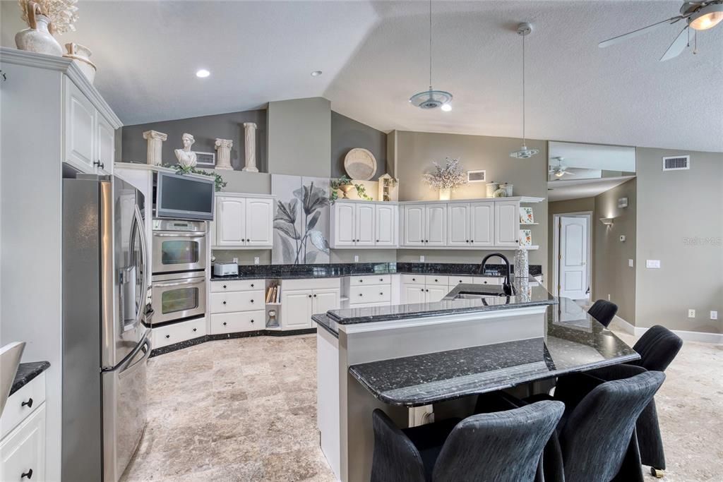 For Sale: $839,900 (4 beds, 2 baths, 3647 Square Feet)