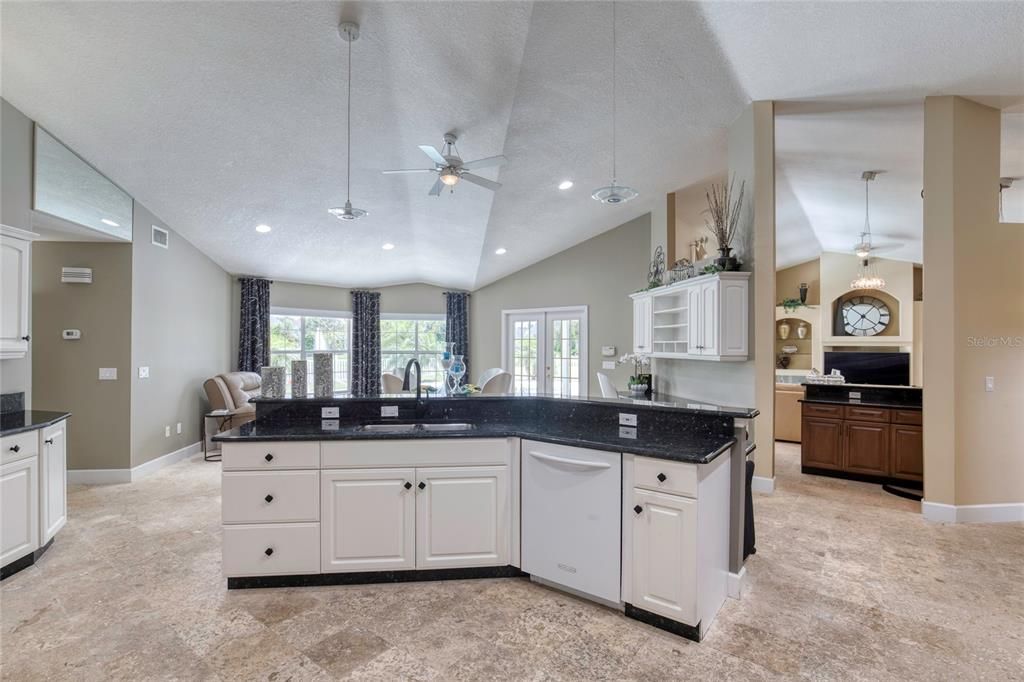 For Sale: $839,900 (4 beds, 2 baths, 3647 Square Feet)