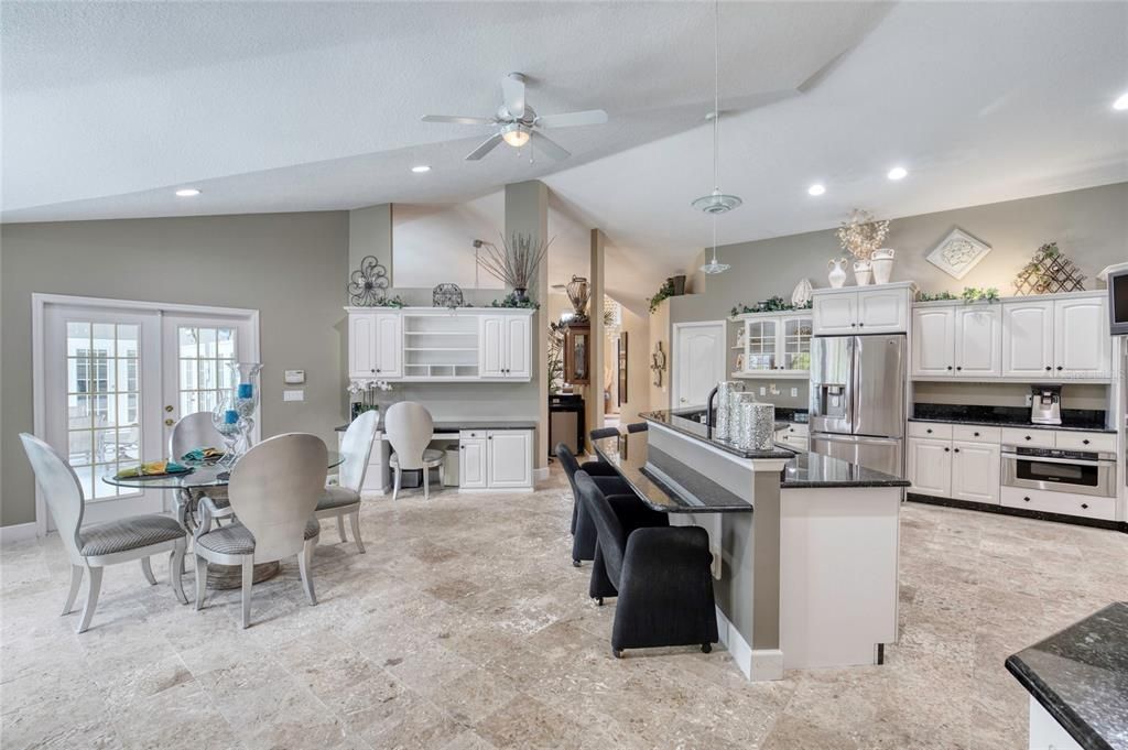 For Sale: $839,900 (4 beds, 2 baths, 3647 Square Feet)