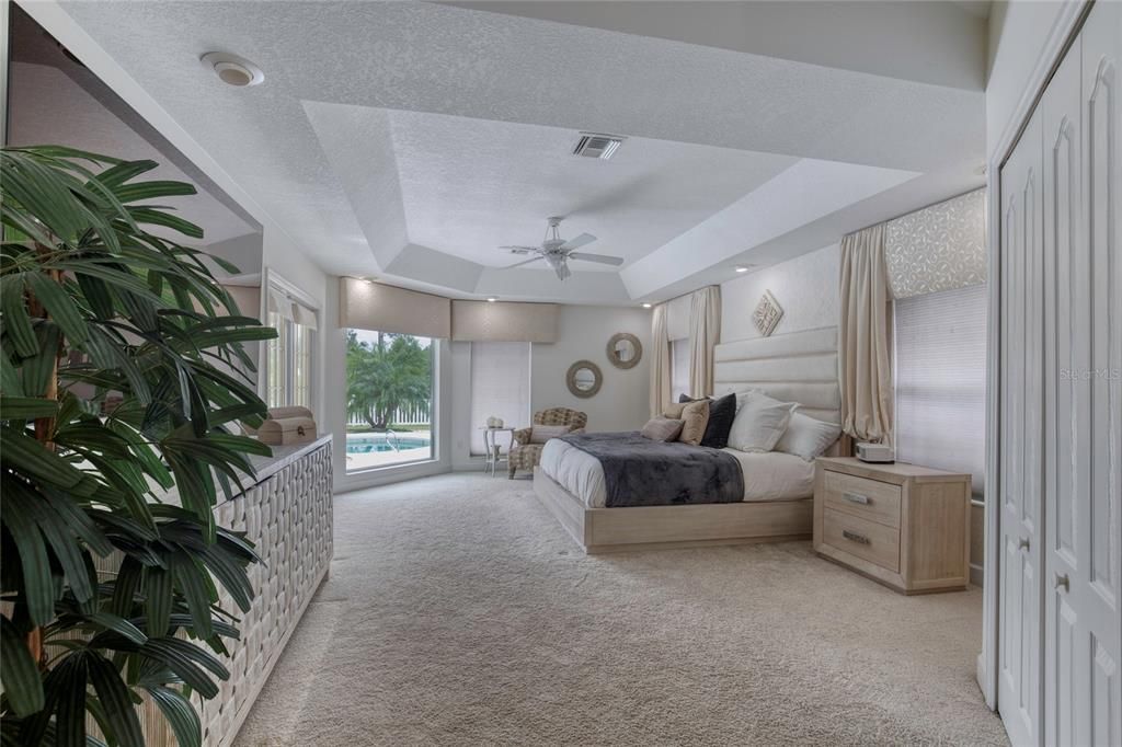 For Sale: $839,900 (4 beds, 2 baths, 3647 Square Feet)