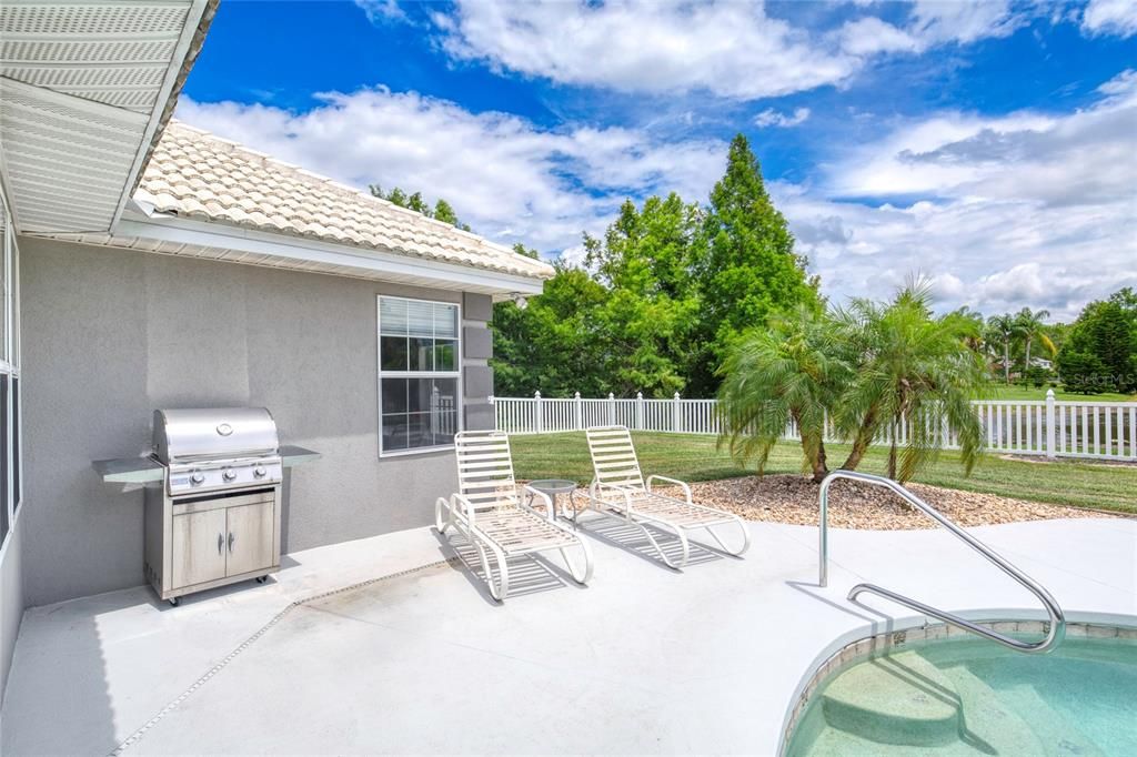 For Sale: $839,900 (4 beds, 2 baths, 3647 Square Feet)