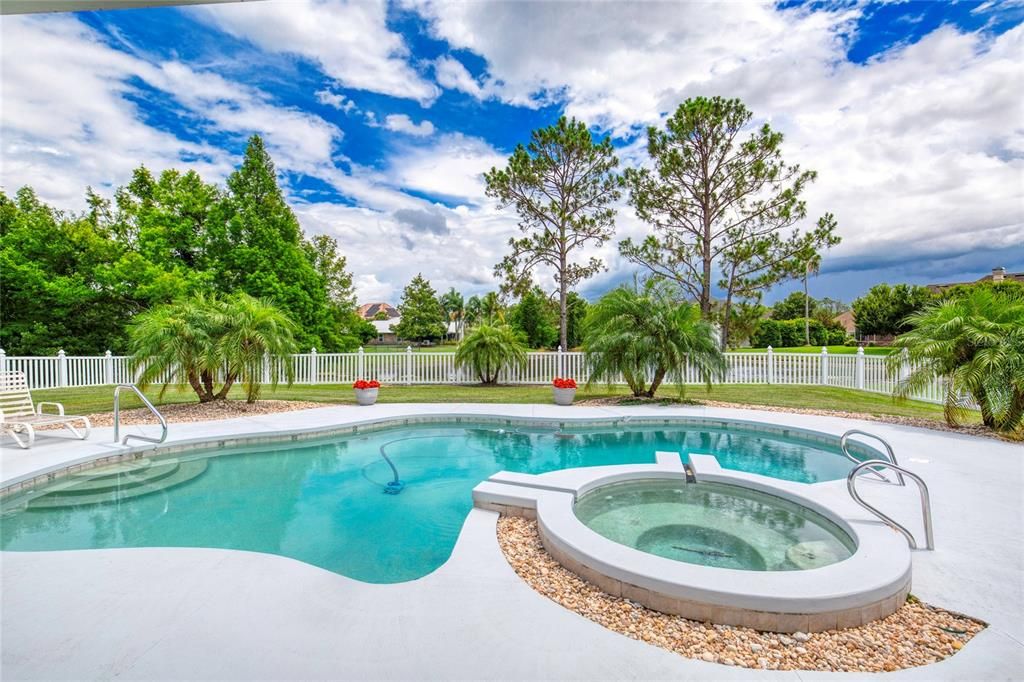 For Sale: $839,900 (4 beds, 2 baths, 3647 Square Feet)