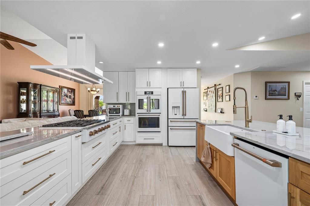 For Sale: $575,000 (3 beds, 2 baths, 2322 Square Feet)