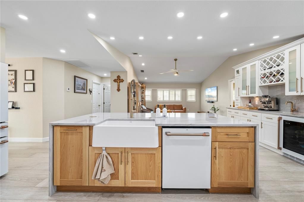 For Sale: $575,000 (3 beds, 2 baths, 2322 Square Feet)