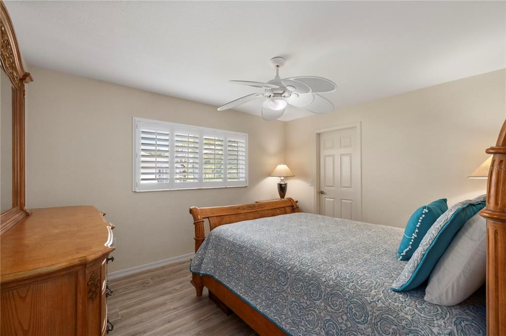 For Sale: $575,000 (3 beds, 2 baths, 2322 Square Feet)