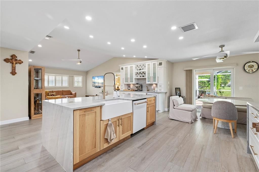 For Sale: $575,000 (3 beds, 2 baths, 2322 Square Feet)