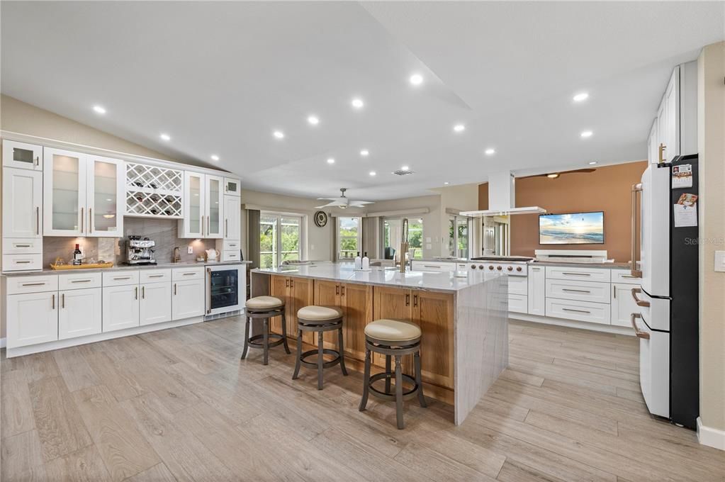 For Sale: $575,000 (3 beds, 2 baths, 2322 Square Feet)