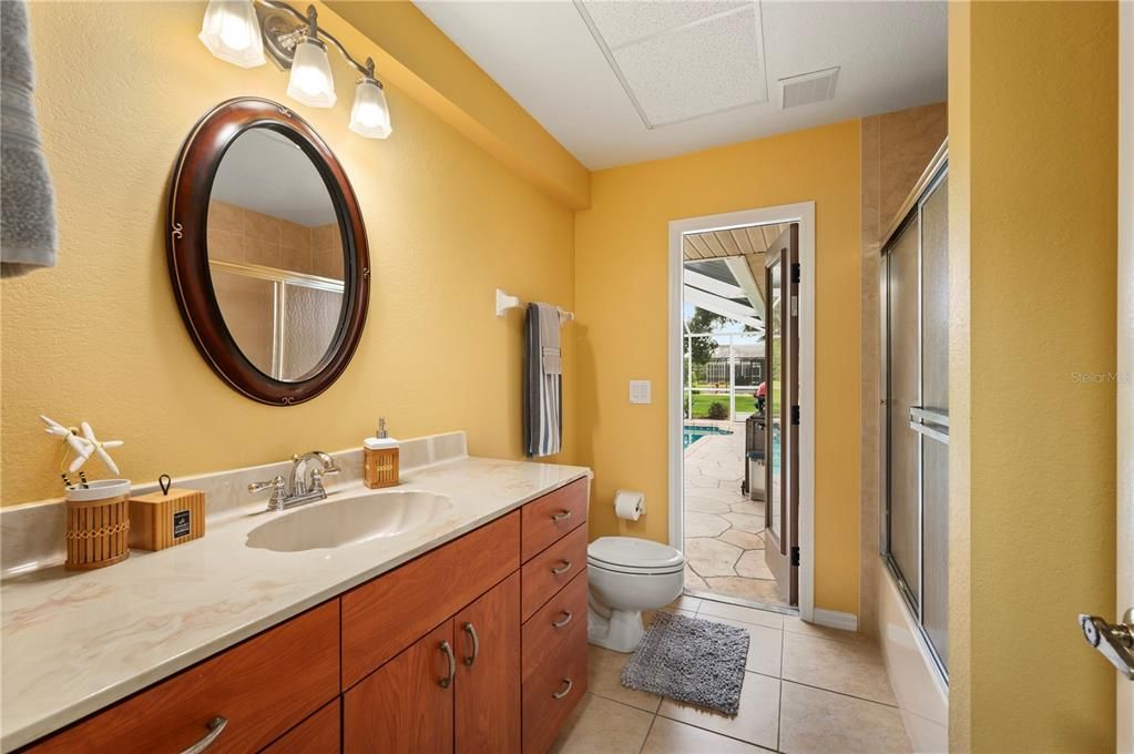 For Sale: $575,000 (3 beds, 2 baths, 2322 Square Feet)