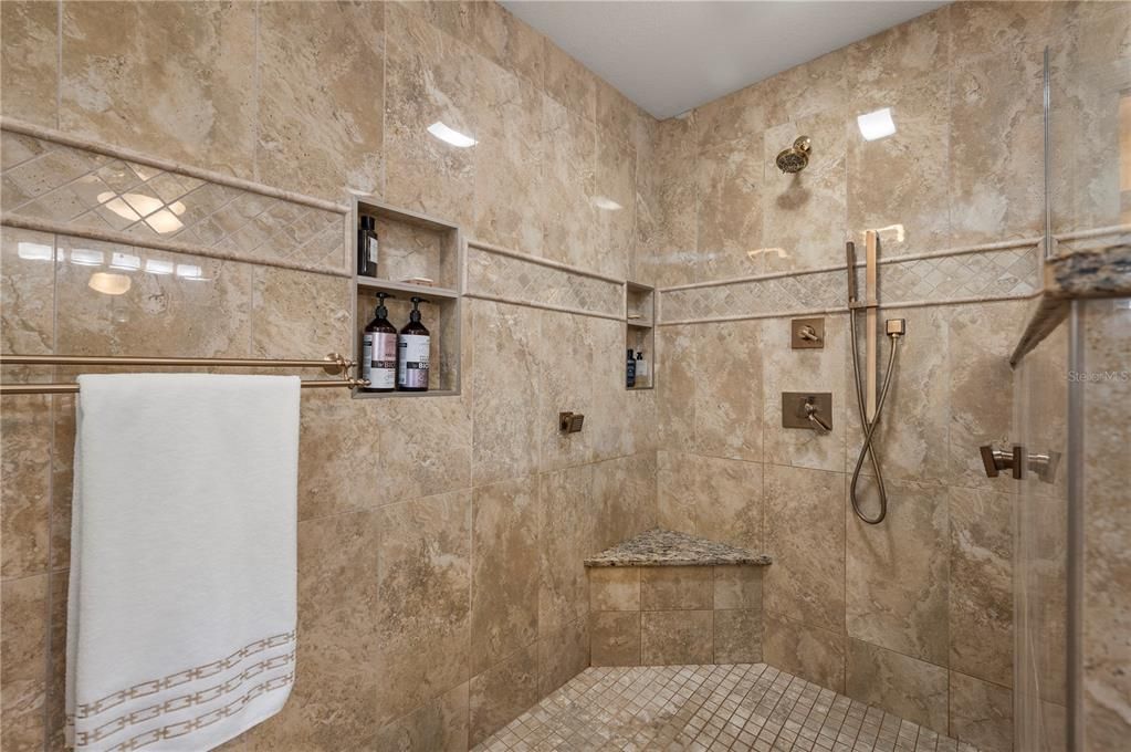 For Sale: $575,000 (3 beds, 2 baths, 2322 Square Feet)