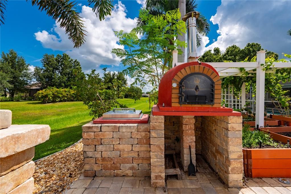 For Sale: $575,000 (3 beds, 2 baths, 2322 Square Feet)