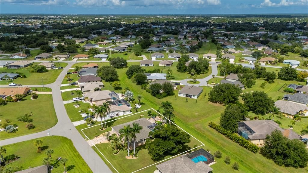 For Sale: $575,000 (3 beds, 2 baths, 2322 Square Feet)