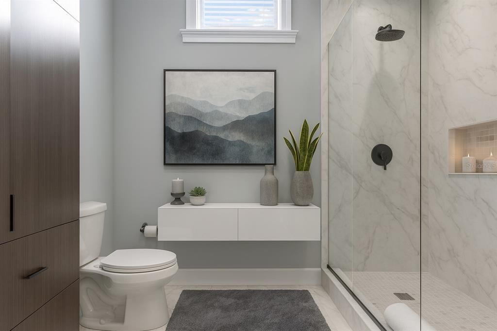 Activo con contrato: $889,900 (3 camas, 3 baños, 3585 Pies cuadrados)