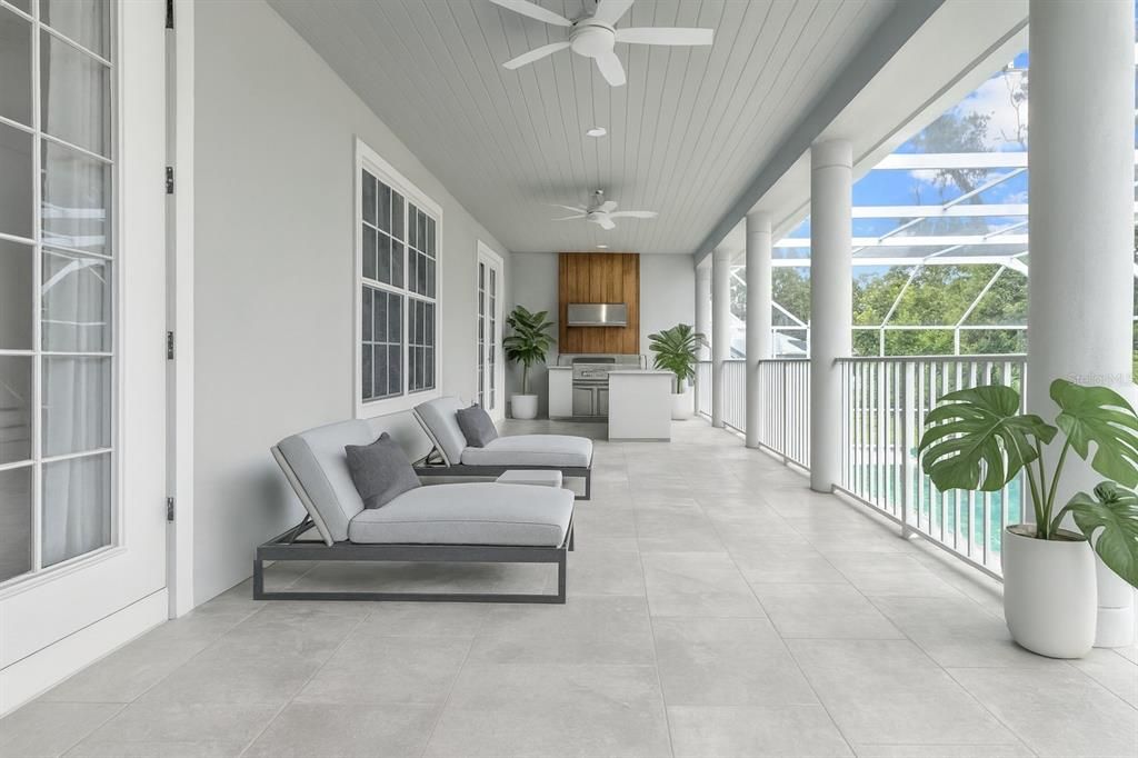 Activo con contrato: $889,900 (3 camas, 3 baños, 3585 Pies cuadrados)