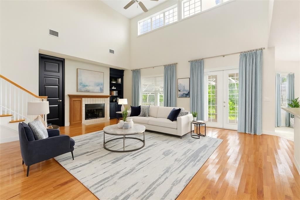 Activo con contrato: $889,900 (3 camas, 3 baños, 3585 Pies cuadrados)