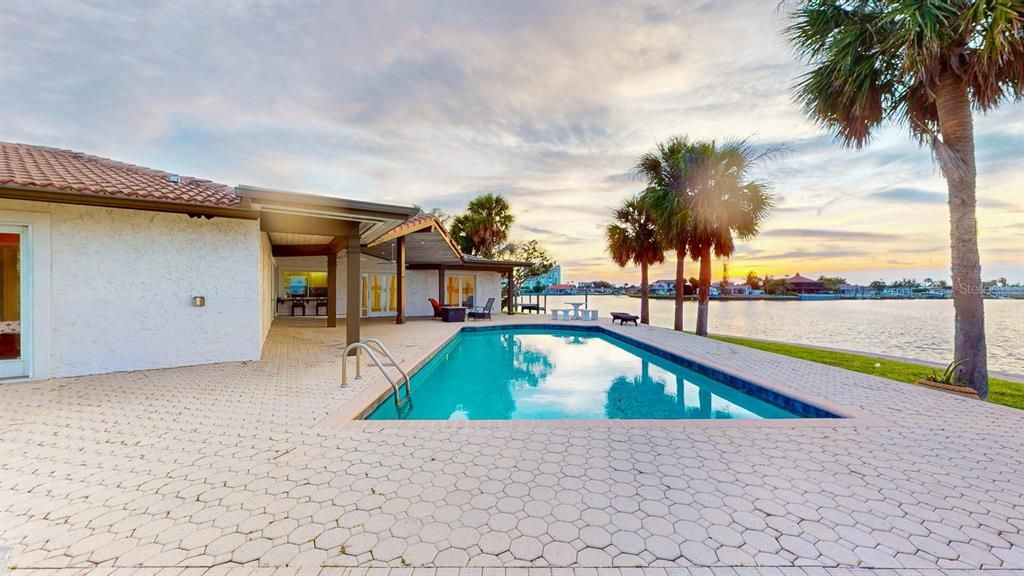 En Renta: $6,900 (3 camas, 3 baños, 2305 Pies cuadrados)