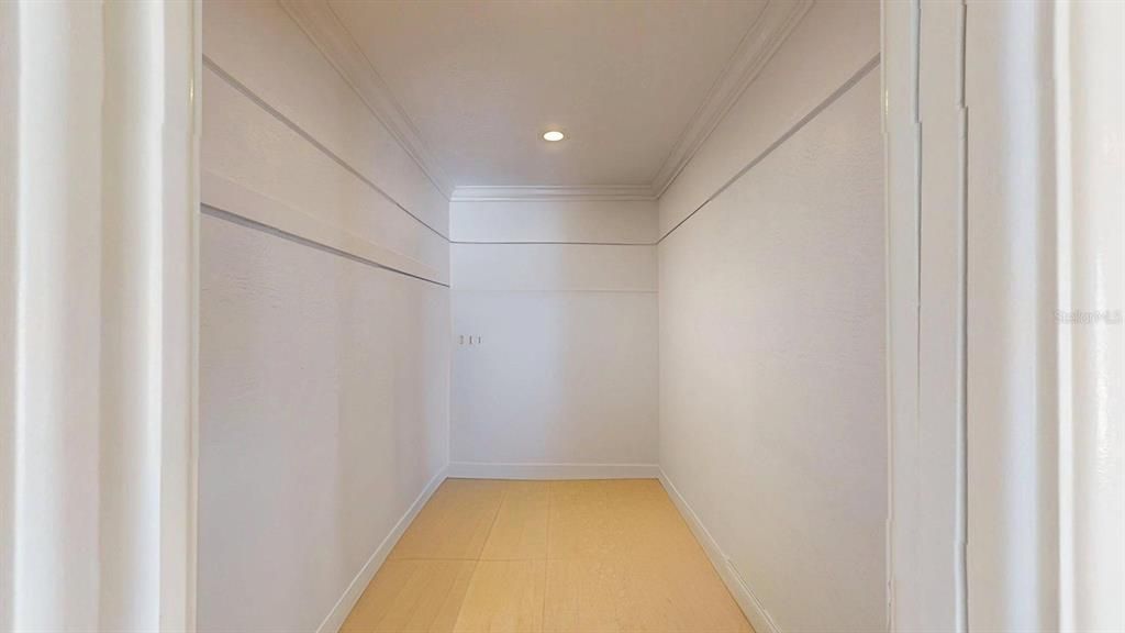 En Renta: $6,900 (3 camas, 3 baños, 2305 Pies cuadrados)