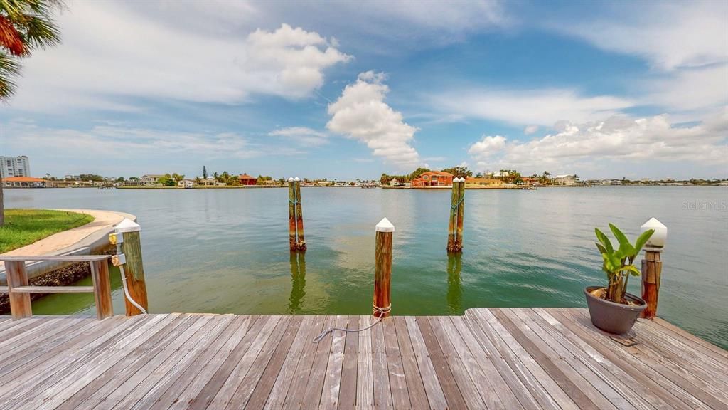 En Renta: $6,900 (3 camas, 3 baños, 2305 Pies cuadrados)