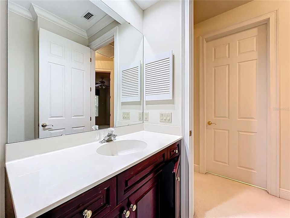 En Venta: $339,000 (3 camas, 2 baños, 2010 Pies cuadrados)